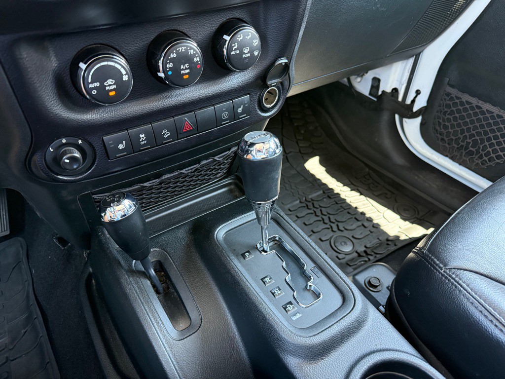 2016 Jeep Wrangler Unlimited Image 17
