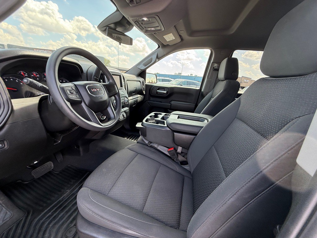2024 GMC Sierra Image 8