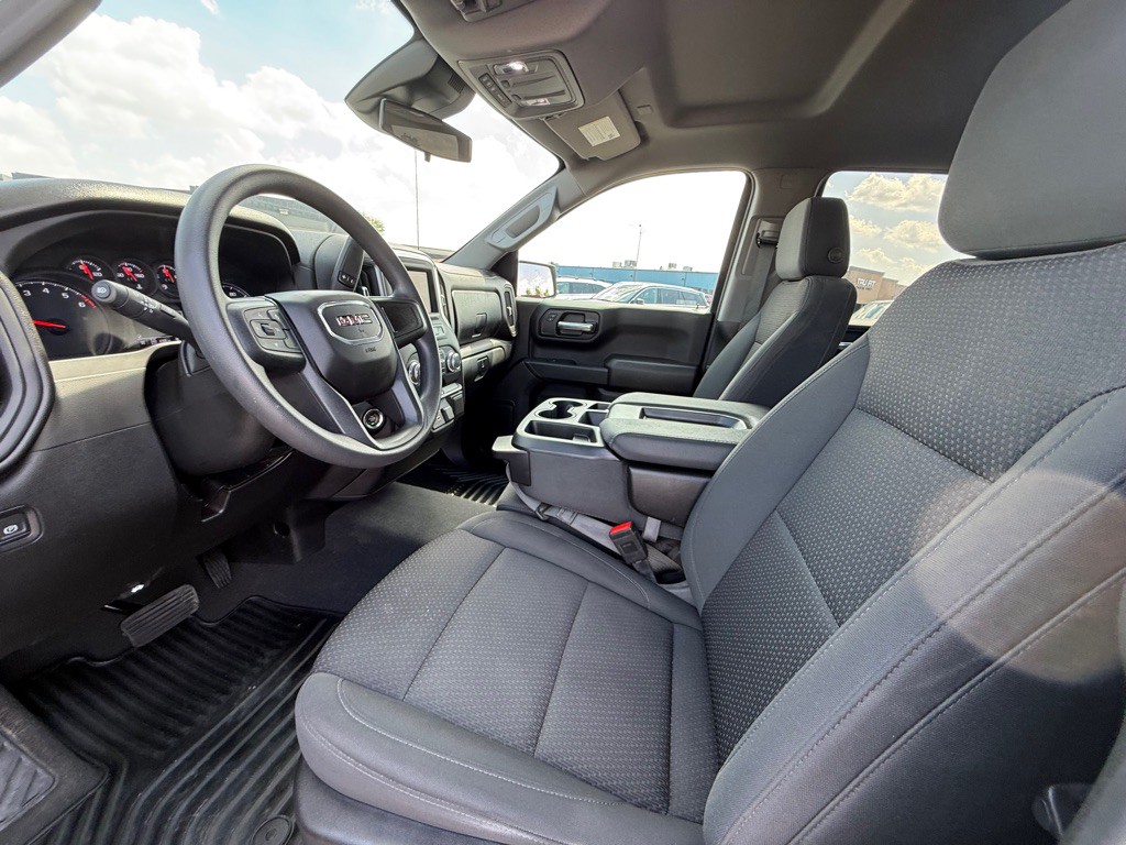 2024 GMC Sierra Image 9