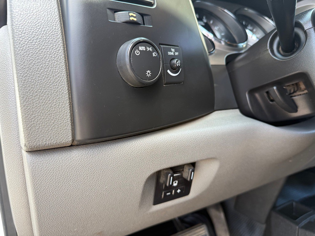 2012 Chevrolet Silverado 1500 Image 9