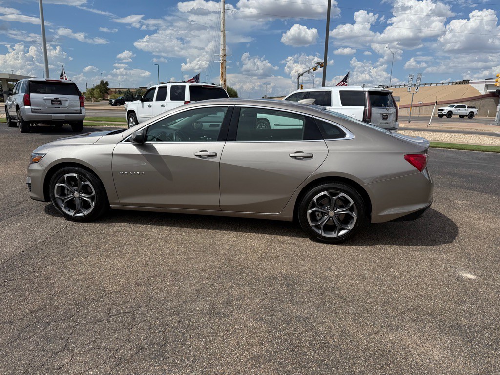 2023 Chevrolet Malibu Image 8