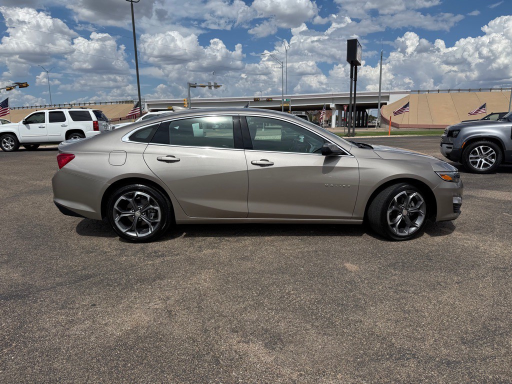 2023 Chevrolet Malibu Image 9