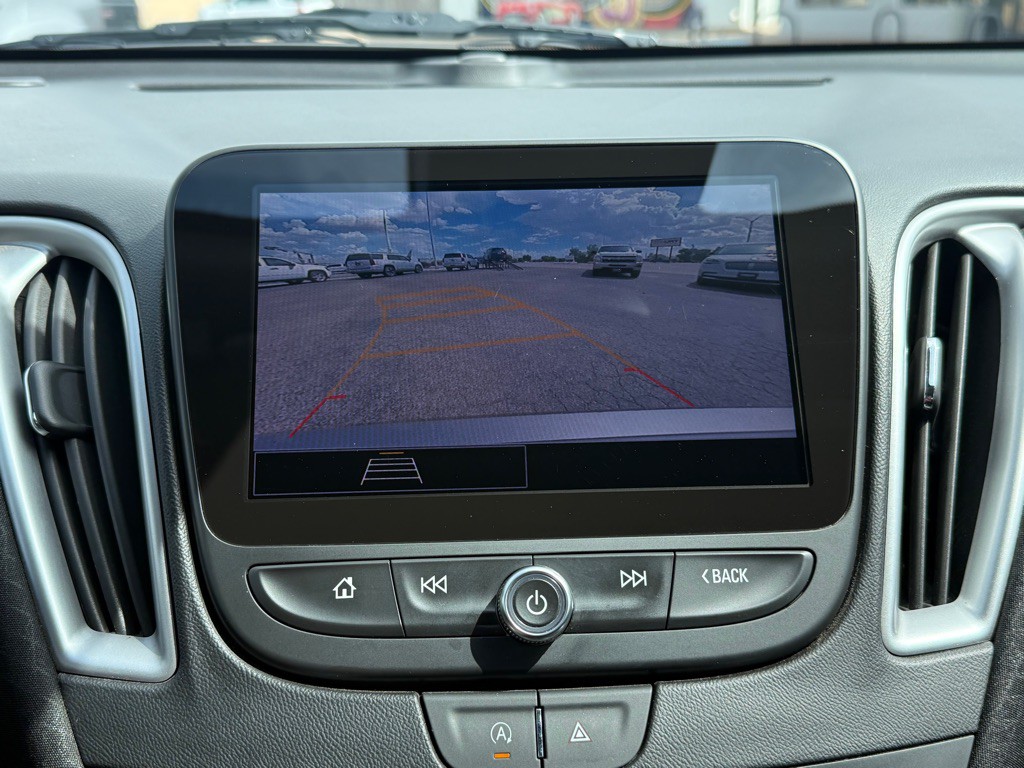 2023 Chevrolet Malibu Image 13