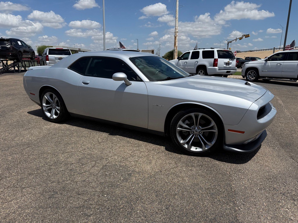 2020 Dodge Challenger Image 3