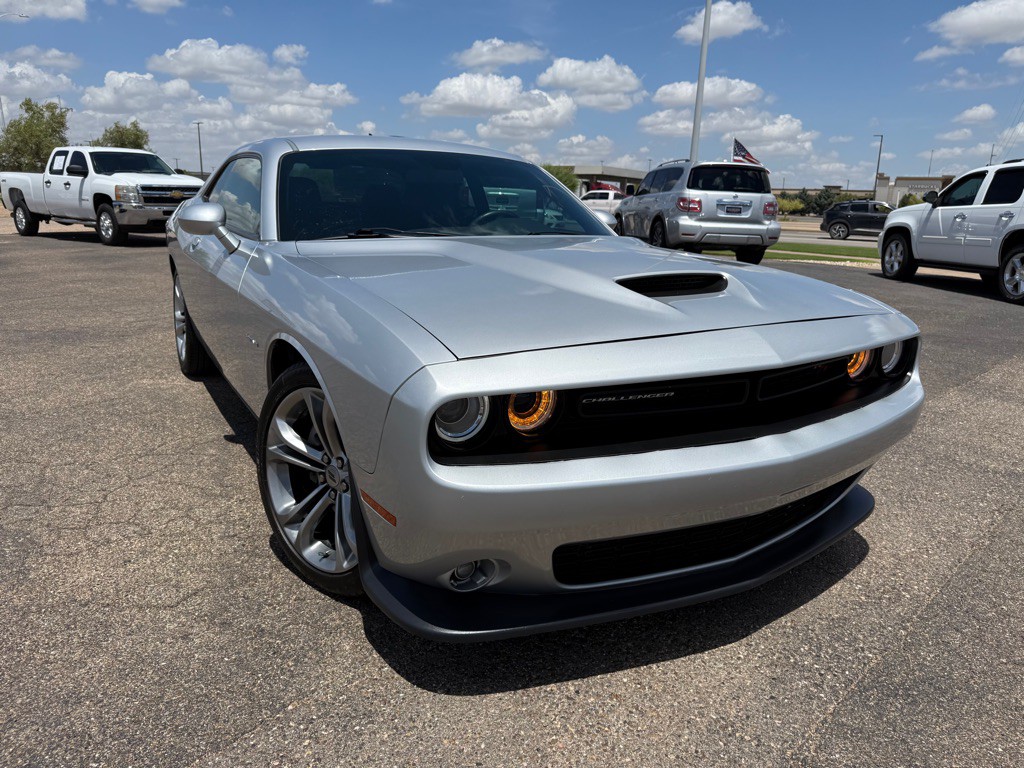 2020 Dodge Challenger Image 4