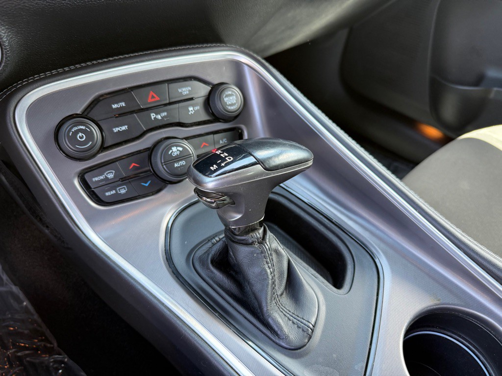 2020 Dodge Challenger Image 15