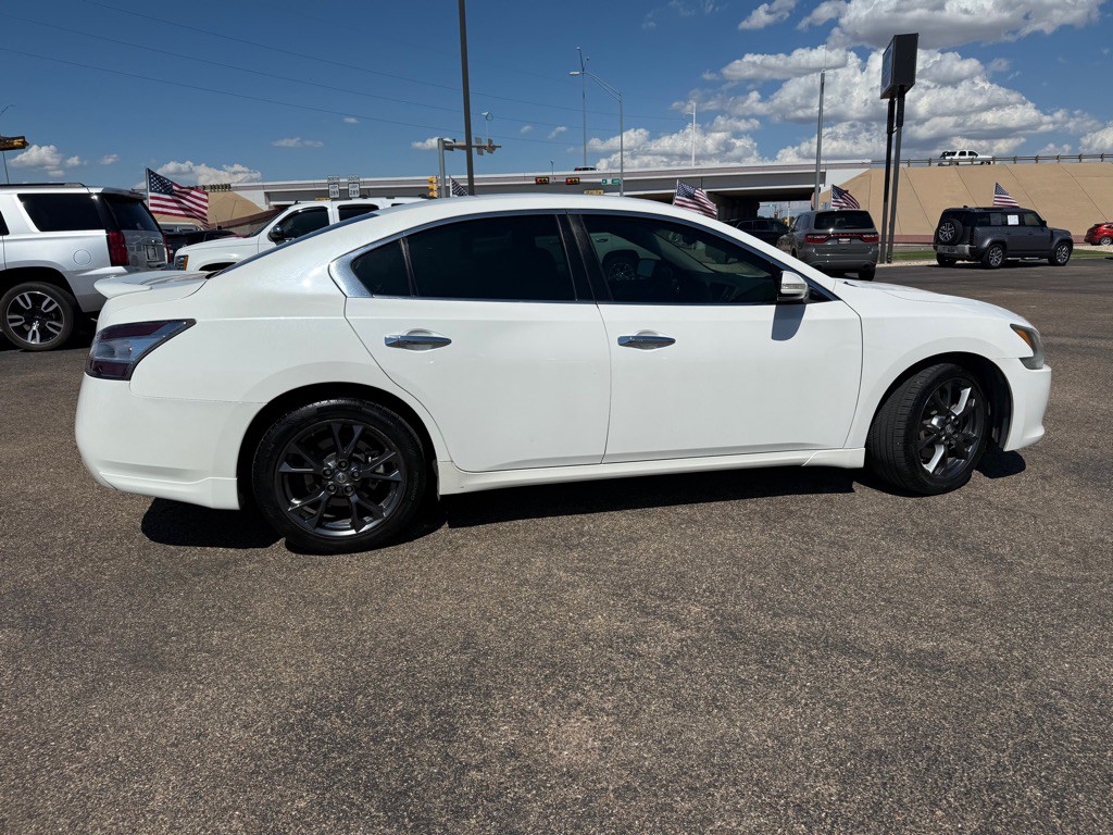 2012 Nissan Maxima Image 6