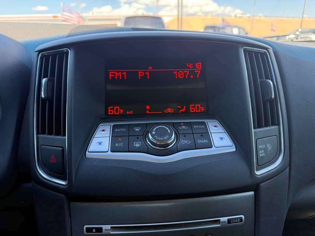 2012 Nissan Maxima Image 17