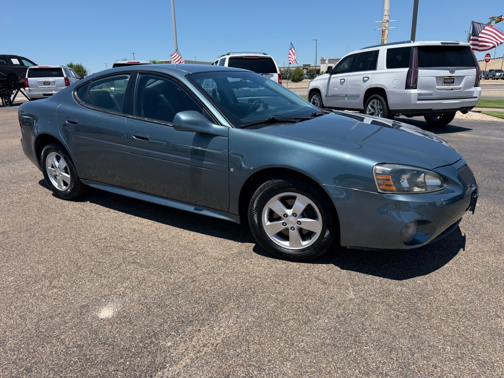 2007 Pontiac Grand Prix Image 14