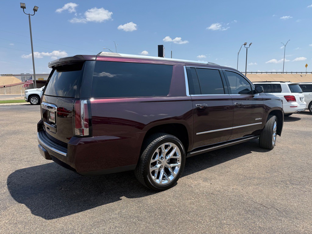 2017 GMC Yukon Image 6
