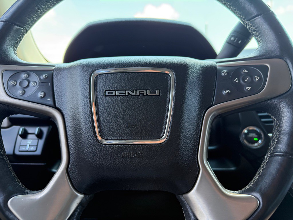 2017 GMC Yukon Image 23