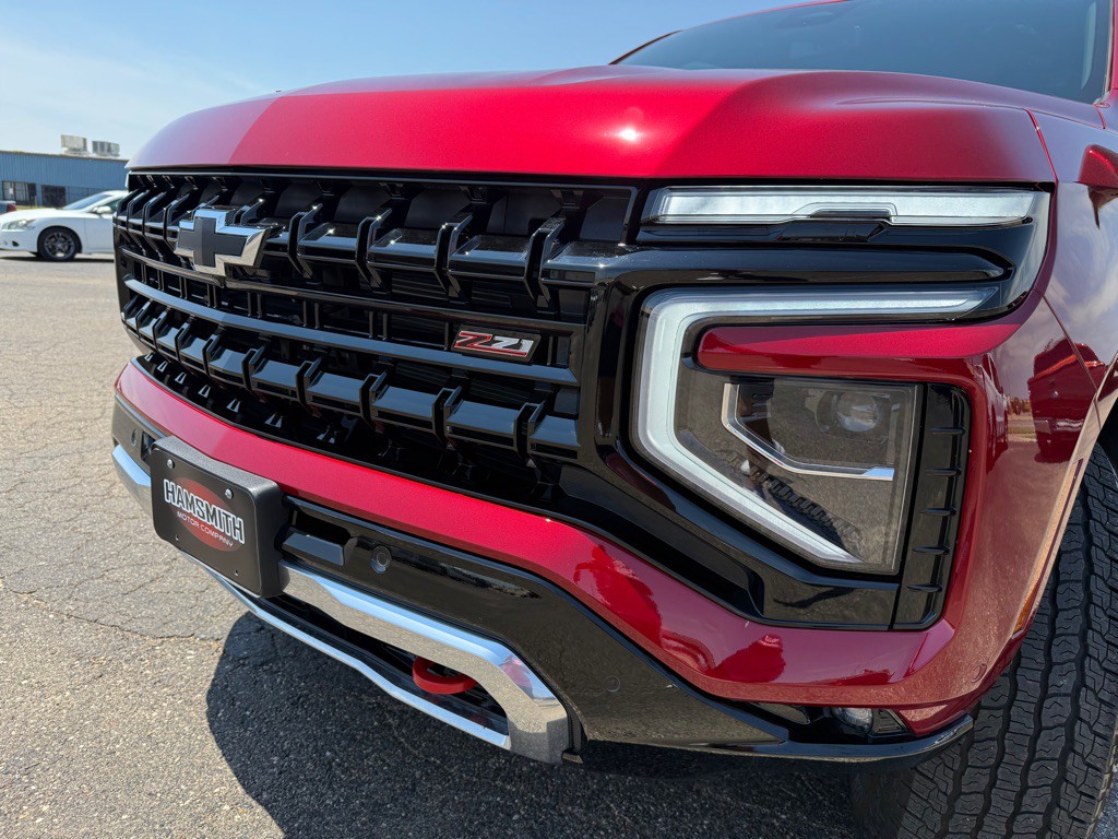 2025 Chevrolet Suburban Image 10