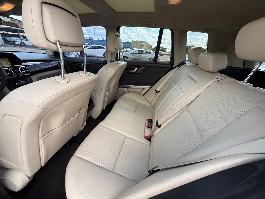2015 Mercedes-Benz GLK-Class Image 15