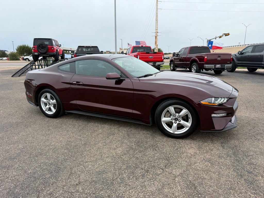 2018 Ford Mustang Image 3