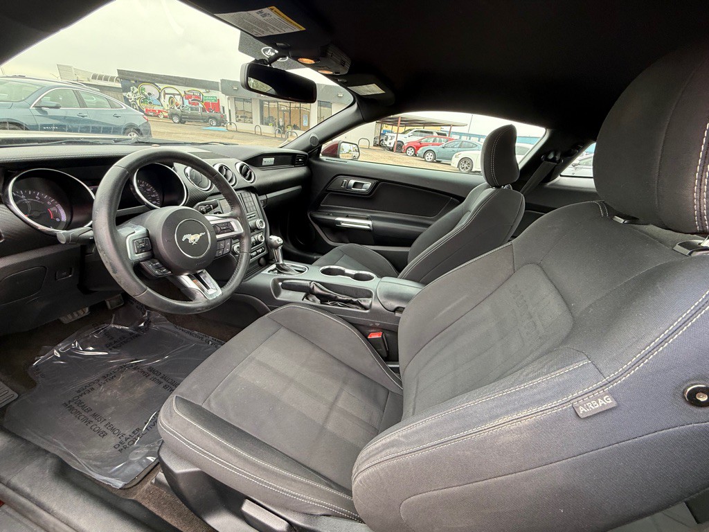 2018 Ford Mustang Image 9