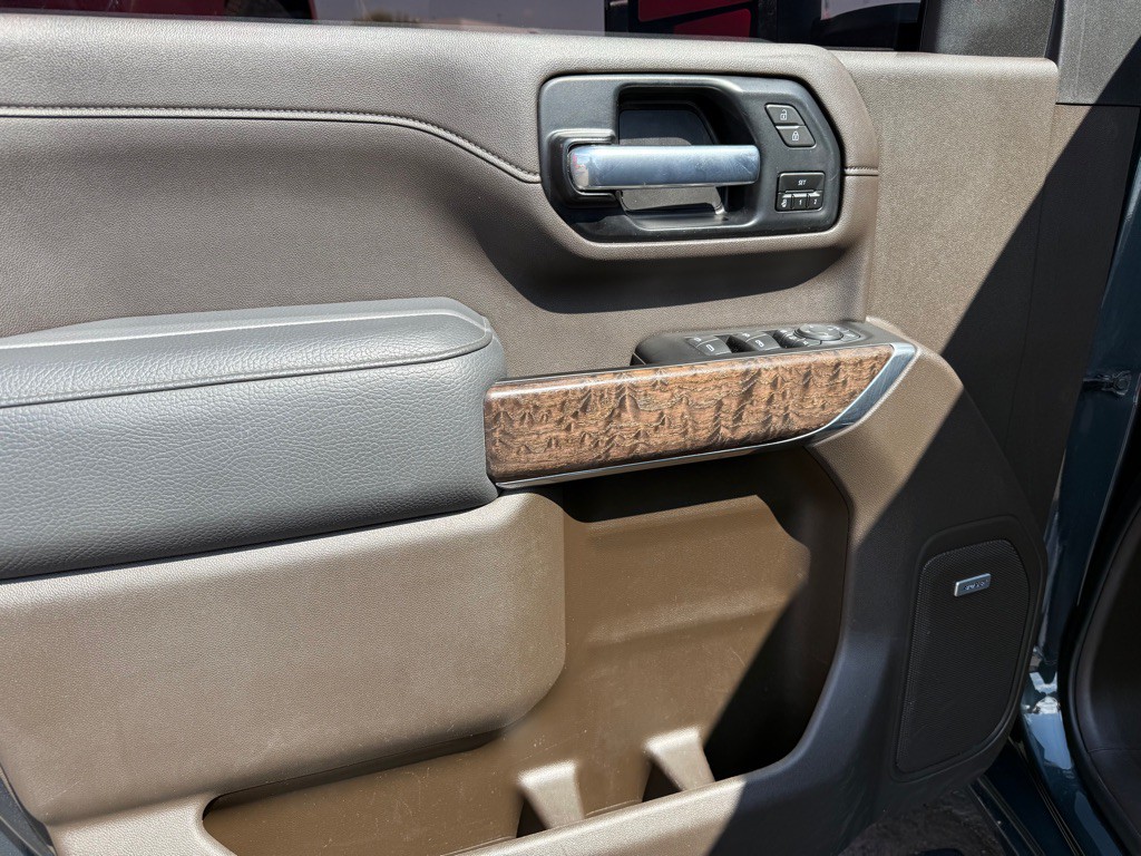 2022 GMC Sierra Image 16