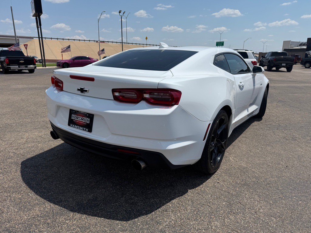 2021 Chevrolet Camaro Image 4