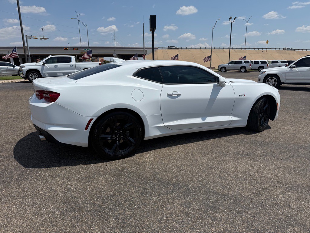 2021 Chevrolet Camaro Image 5