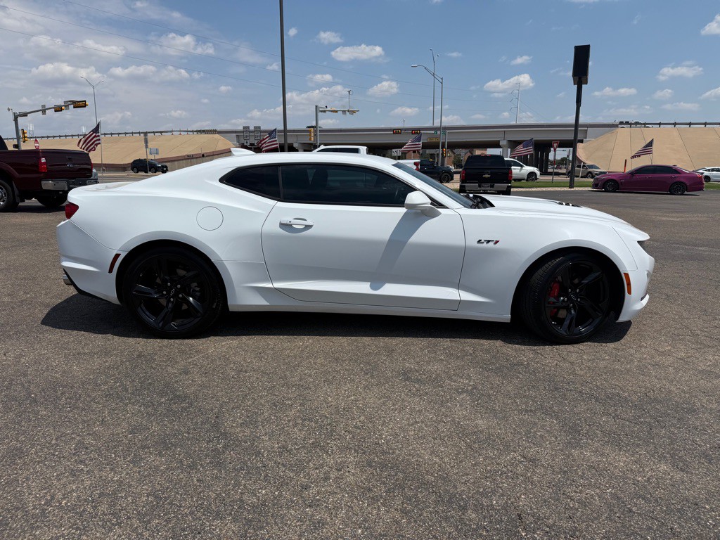 2021 Chevrolet Camaro Image 6