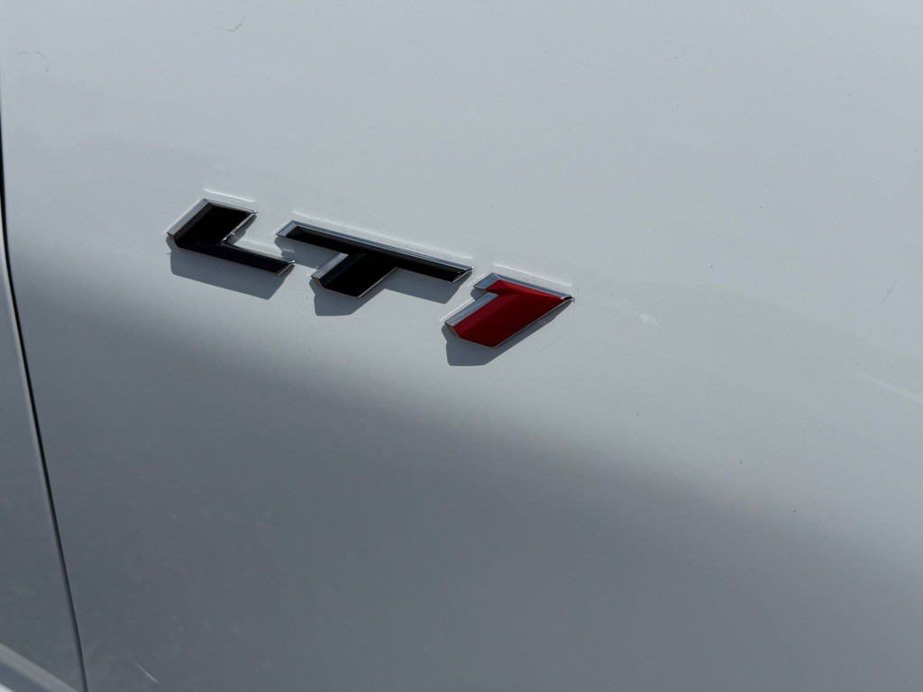 2021 Chevrolet Camaro Image 12