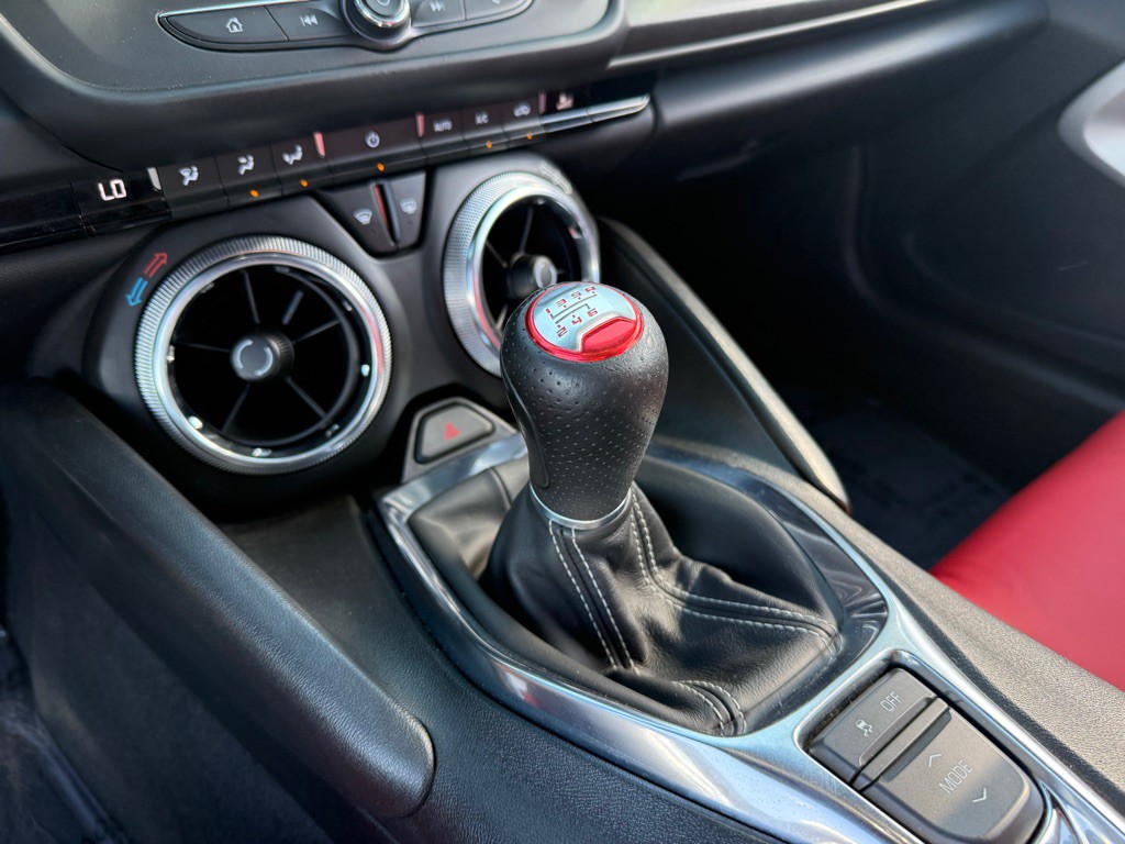 2021 Chevrolet Camaro Image 17