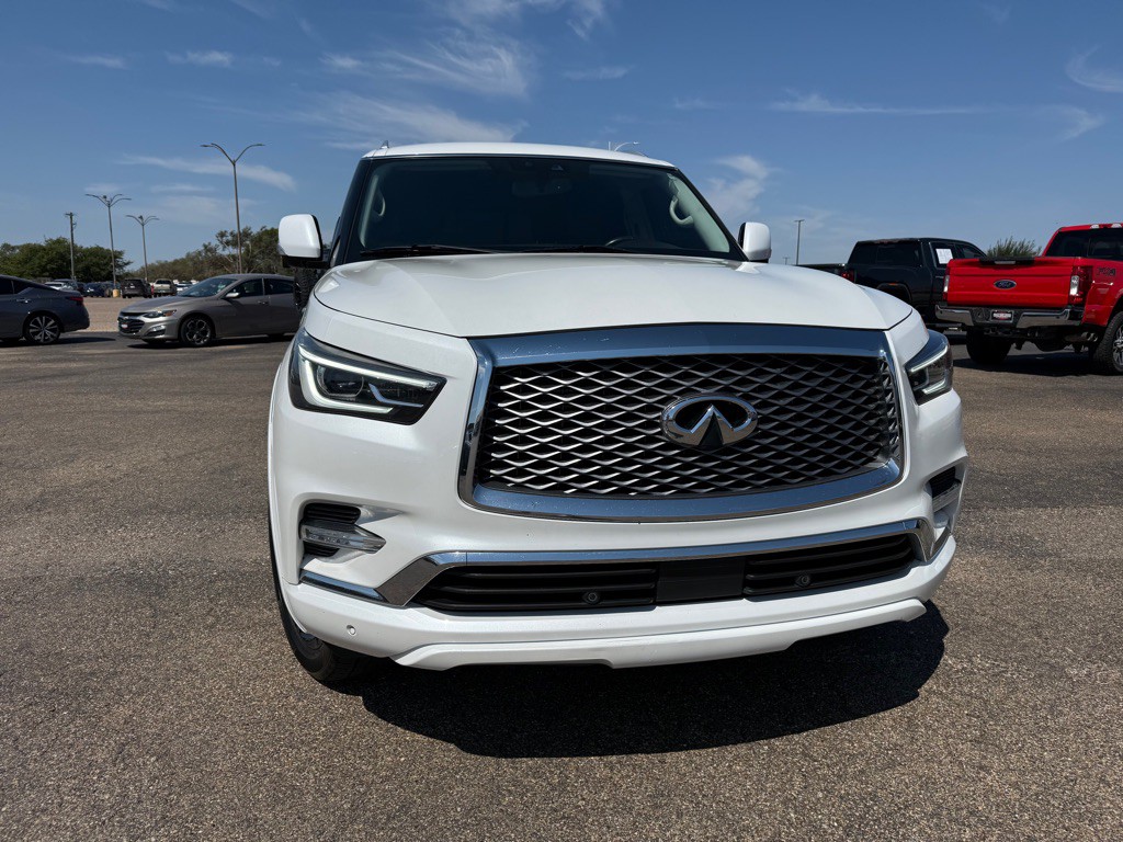 2018 INFINITI QX80 Image 4