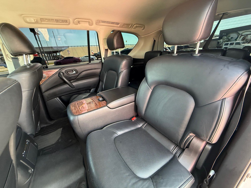 2018 INFINITI QX80 Image 11