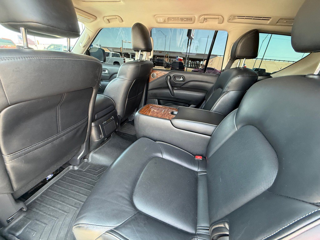 2018 INFINITI QX80 Image 12