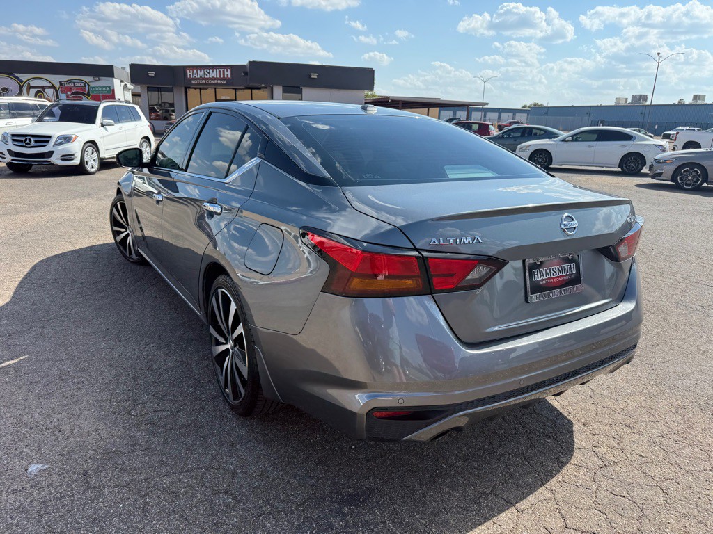 2019 Nissan Altima Image 8