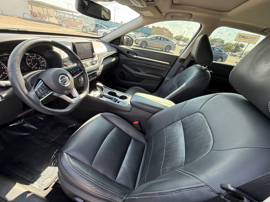 2019 Nissan Altima Image 11
