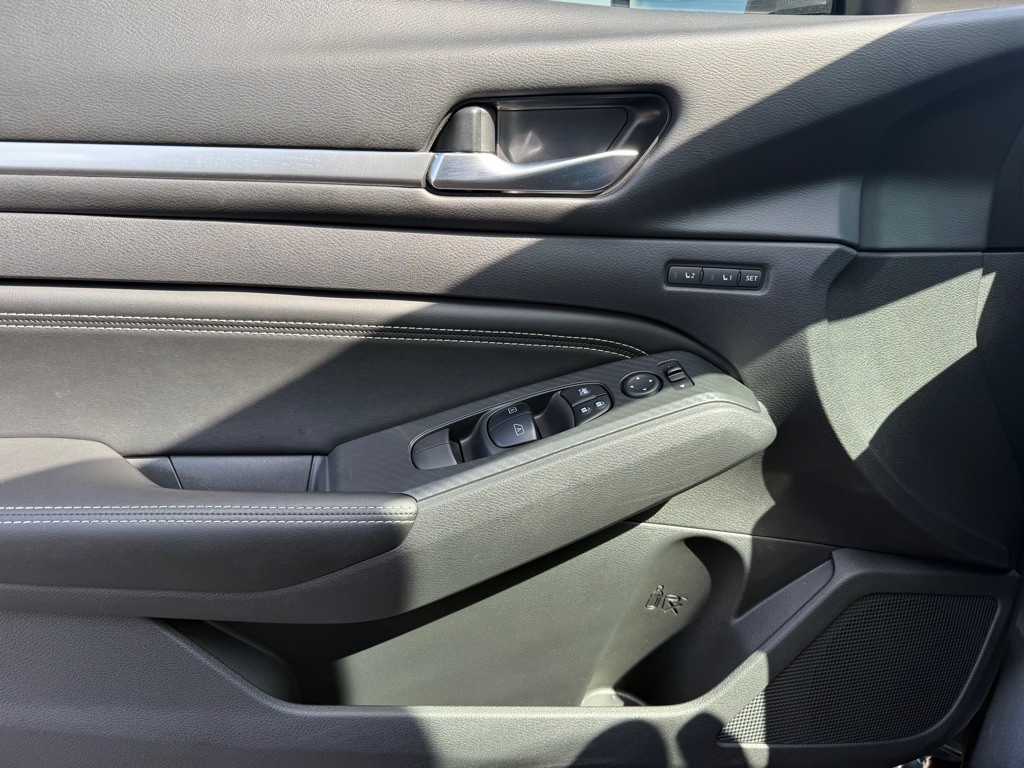 2019 Nissan Altima Image 13