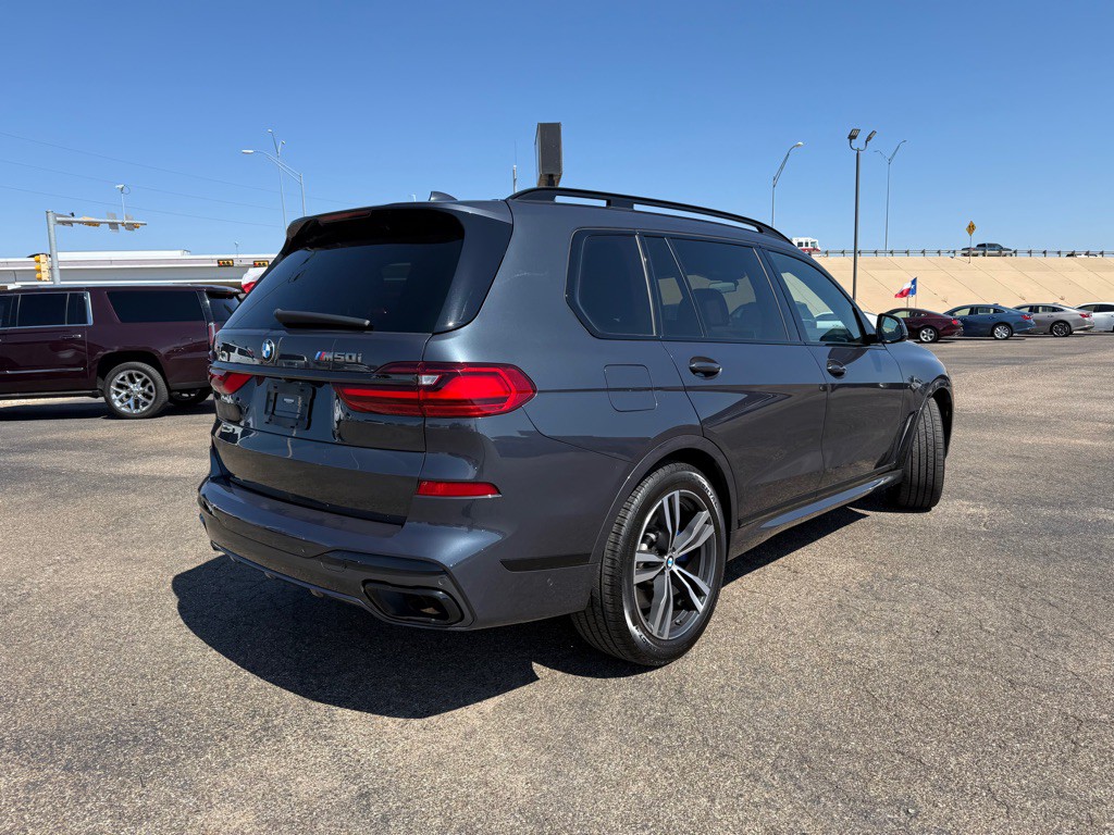 2022 BMW X7 Image 5