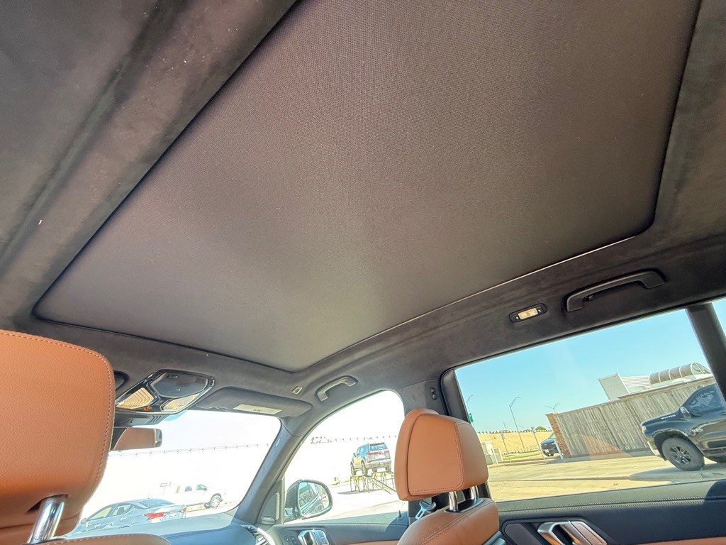 2022 BMW X7 Image 18