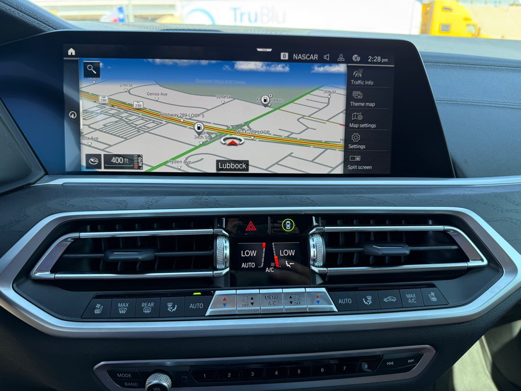 2022 BMW X7 Image 24
