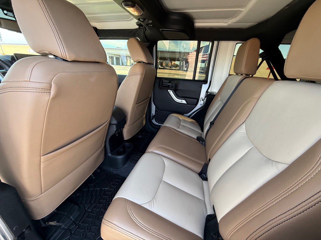 2016 Jeep Wrangler Unlimited Image 14