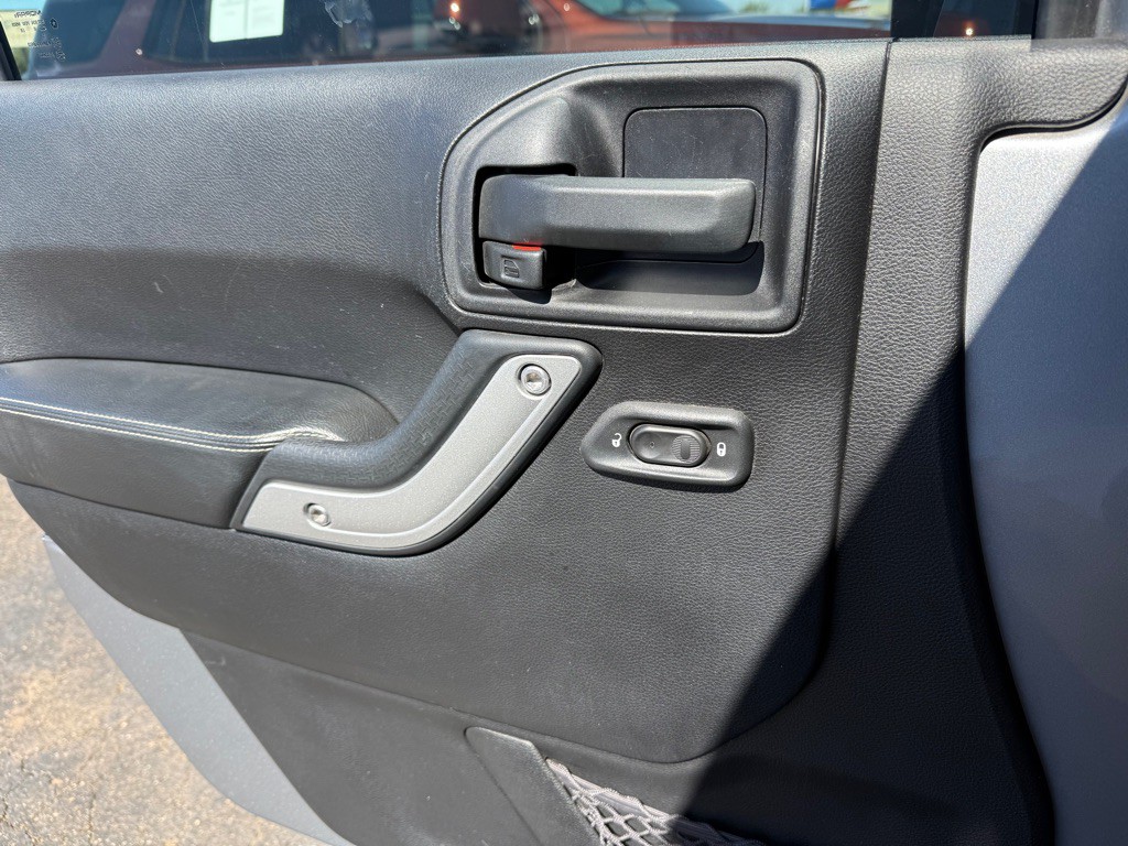 2016 Jeep Wrangler Unlimited Image 16