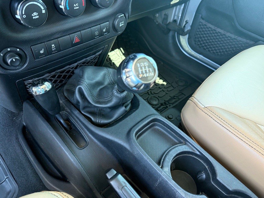 2016 Jeep Wrangler Unlimited Image 17