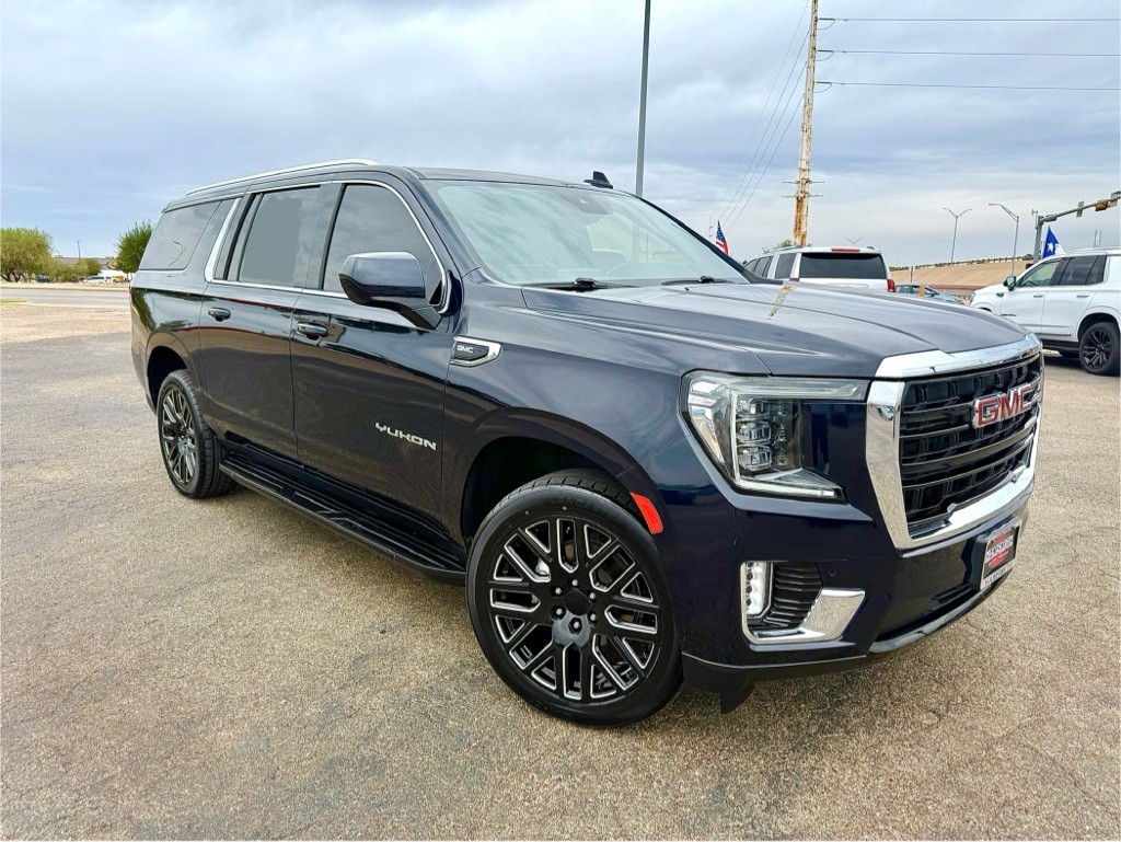 2023 GMC Yukon Image 1