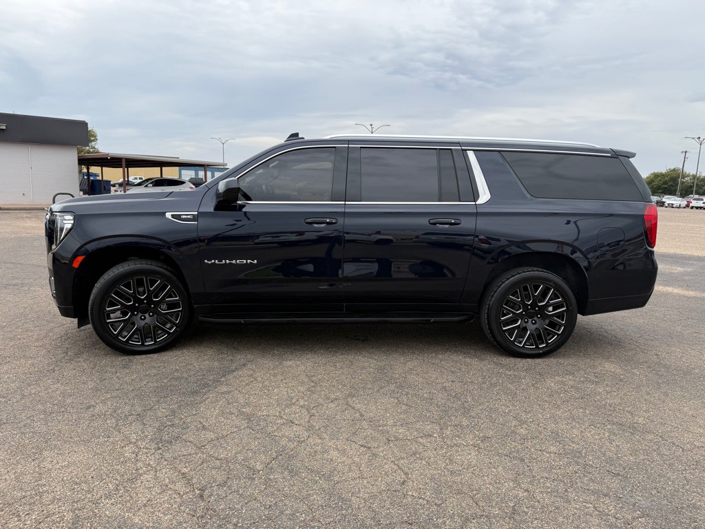 2023 GMC Yukon Image 9