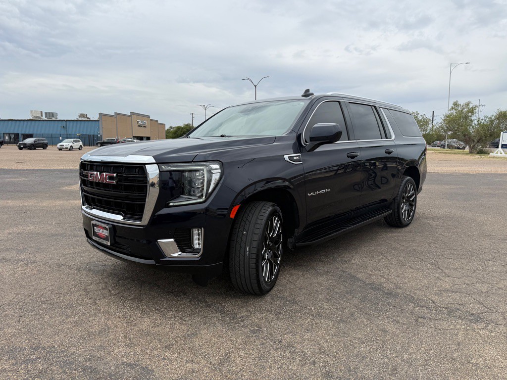 2023 GMC Yukon Image 11