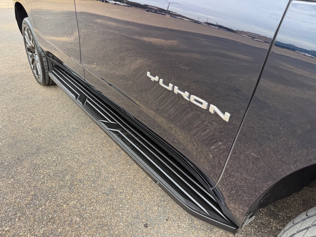 2023 GMC Yukon Image 13