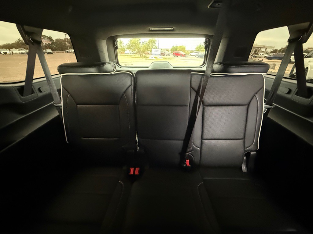2023 GMC Yukon Image 18