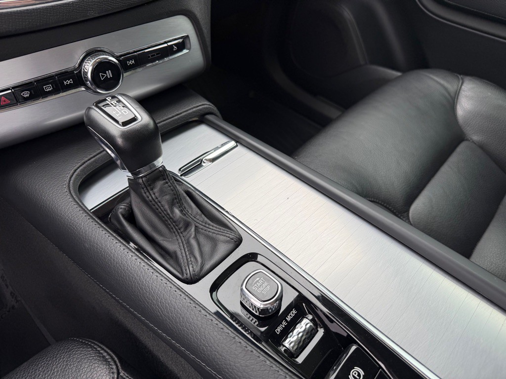 2018 Volvo XC90 Image 14