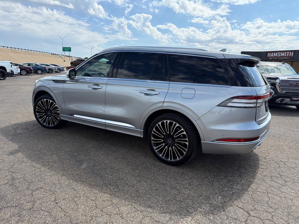 2020 Lincoln Aviator Image 8