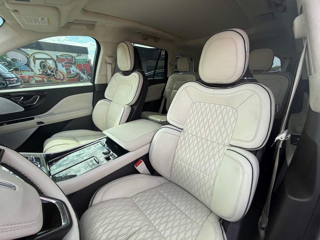 2020 Lincoln Aviator Image 22
