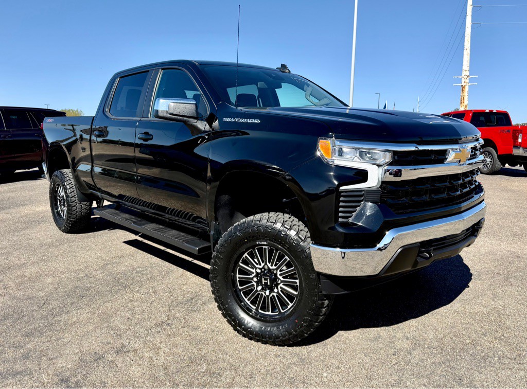 2023 Chevrolet Silverado 1500 Image 1