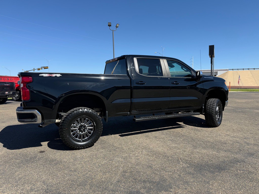 2023 Chevrolet Silverado 1500 Image 4