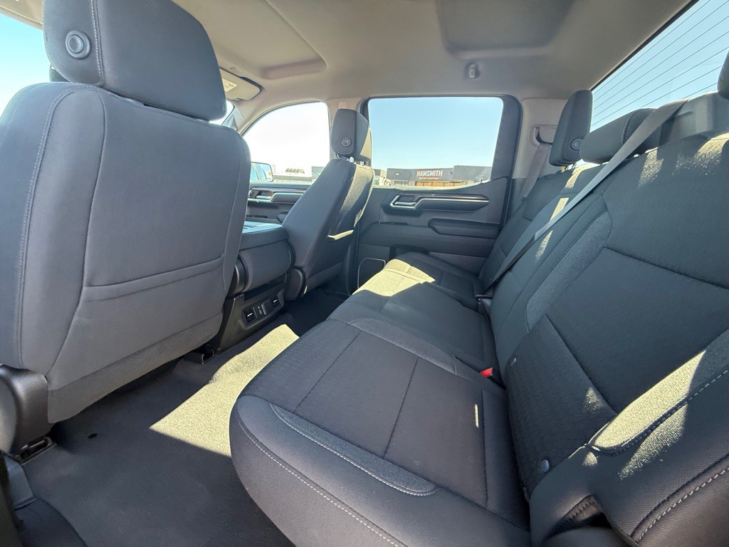 2023 Chevrolet Silverado 1500 Image 17