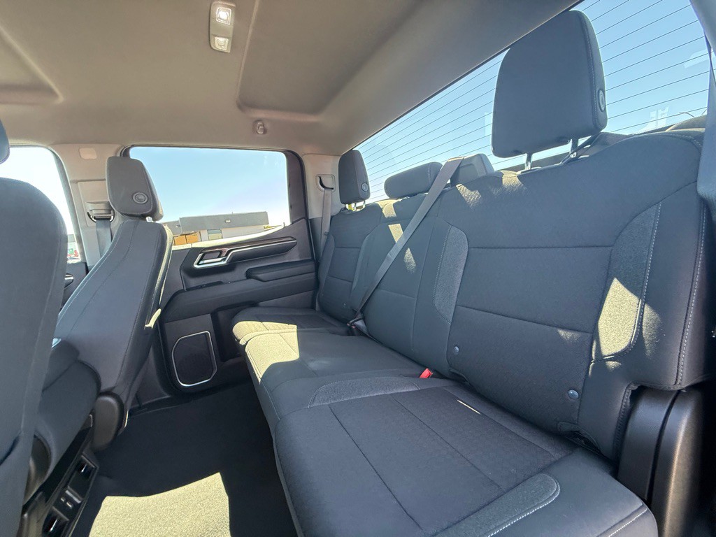 2023 Chevrolet Silverado 1500 Image 18