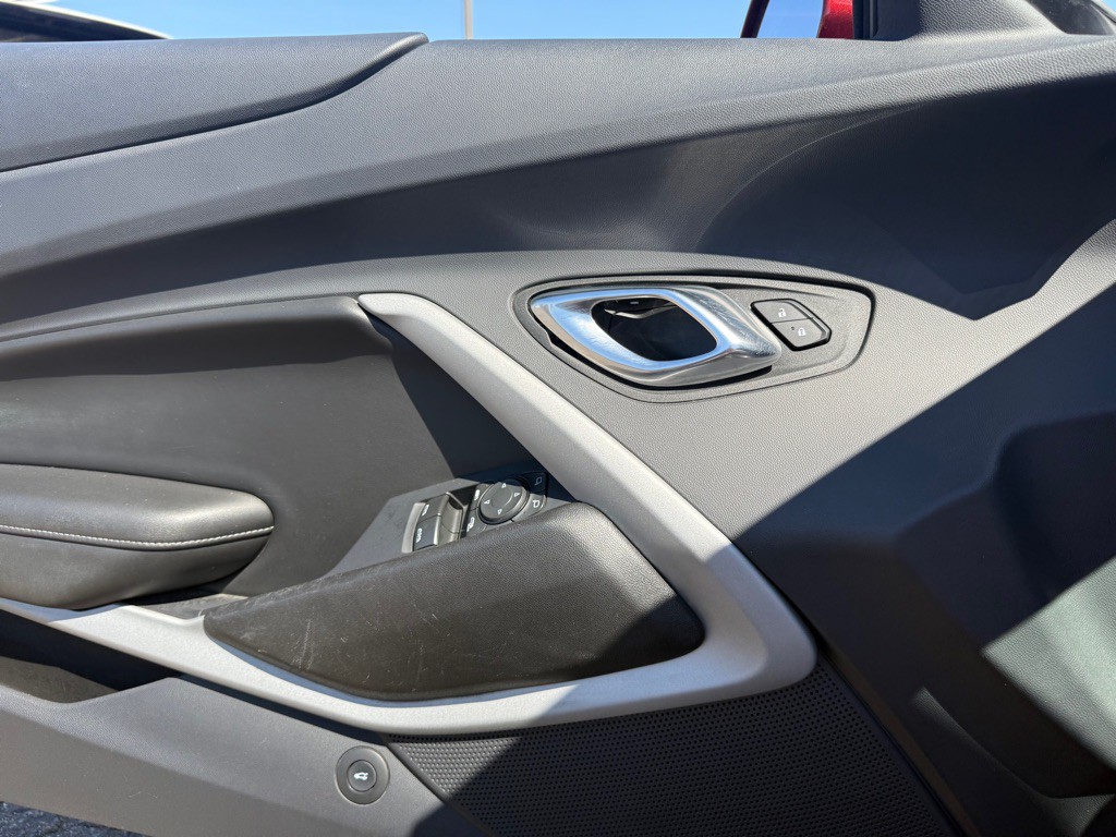 2023 Chevrolet Camaro Image 10